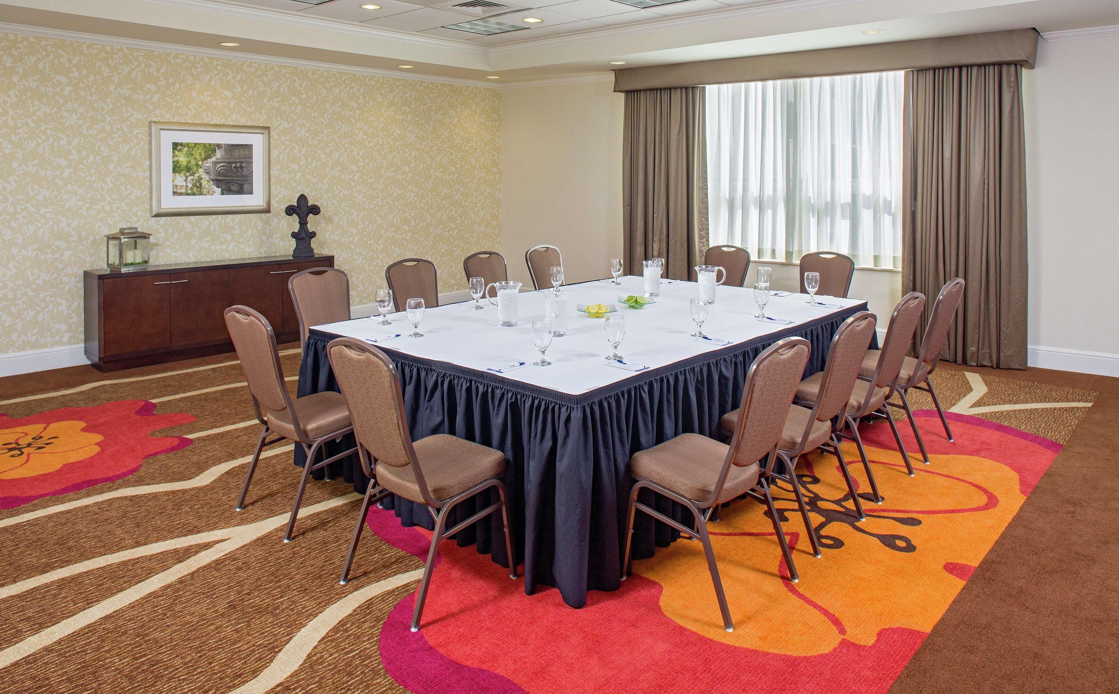 Hilton Garden Inn New Orleans French Quarter/Cbd Bagian luar foto